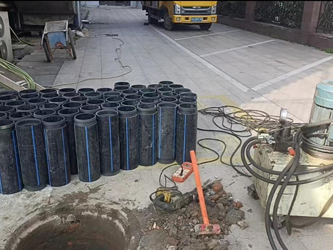 寿阳PE置换管厂家 DN315置换管 非开挖管短管置换